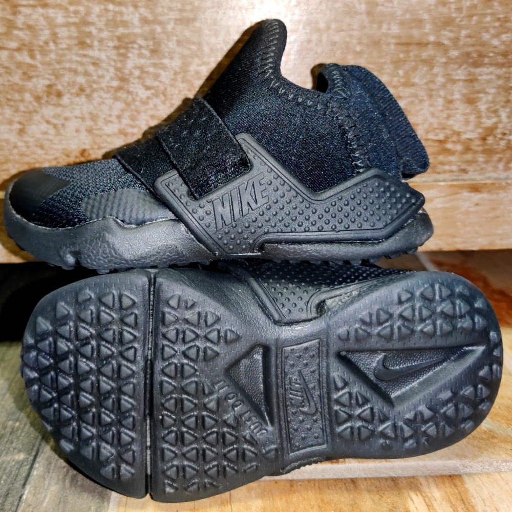 Nike Huarache Extreme Toddler size 5c
